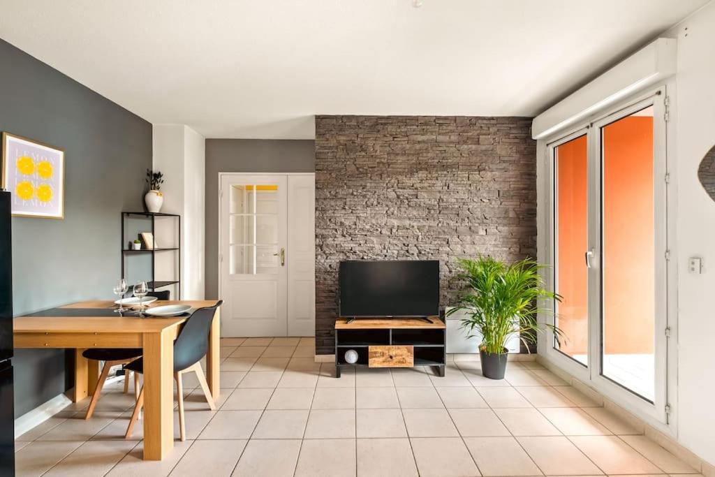 Ferienwohnung T2 Paisible Vaise, Avec Parking Metro Direct Bellecour Lyon Exterior foto